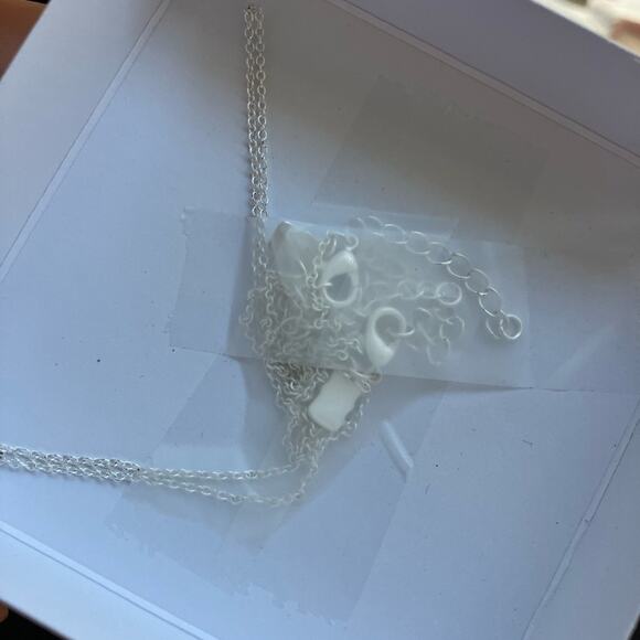 FAO Schwarz Silver Tone Unicorn Dainty Pendant Necklace & Earring Set - Picture 5 of 6